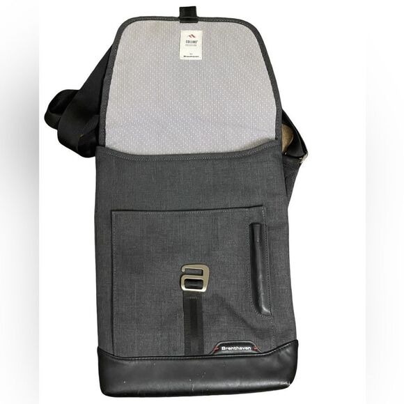 Brenthaven Collins Collection Vertical Charcoal Crossbody Messenger Bag - Picture 6 of 16